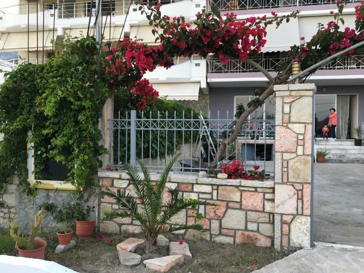 Irini Boutique Rooms!!! Himare Exterior photo